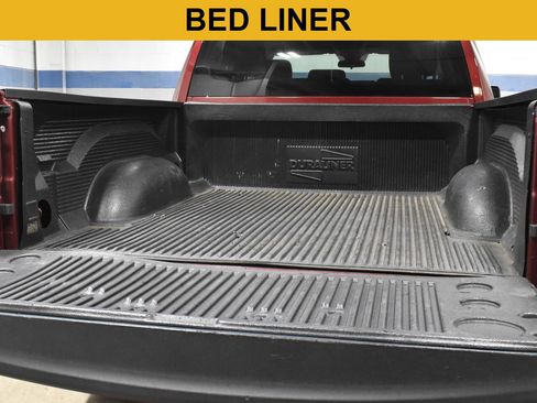 Used 2021 RAM 1500 Classic SLT AWD/4WD image 4