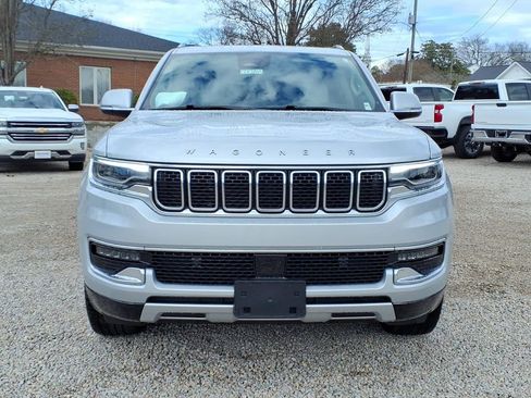 Used 2022 Jeep Wagoneer Series II w/ Premium Group I image 12