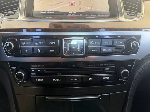 Used 2014 Hyundai Equus Signature RWD image 15