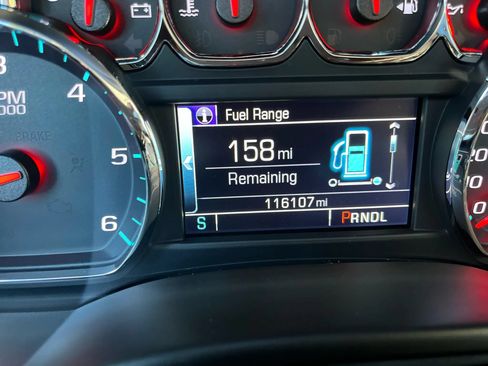 Used 2018 Chevrolet Tahoe LS w/ Enhanced Driver Alert Package RWD image 12