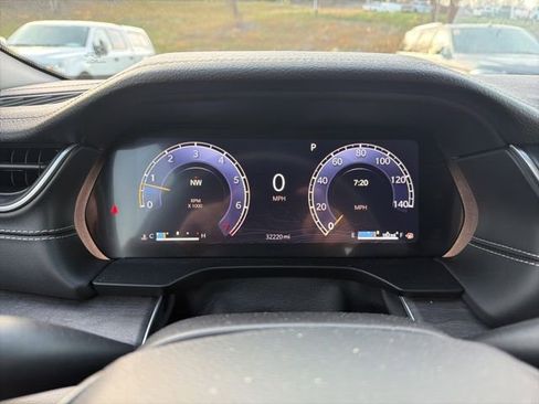 Used 2024 Jeep Grand Cherokee L Limited image 16