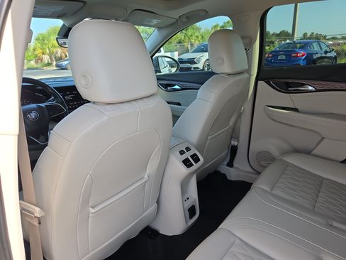 Certified 2023 Buick Envision Avenir FWD image 11