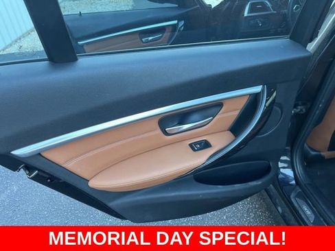 Used 2016 BMW 328i Sedan RWD image 12