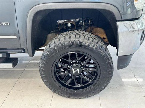 Used 2017 GMC Sierra 2500 SLT w/ Driver Alert Package AWD/4WD image 37