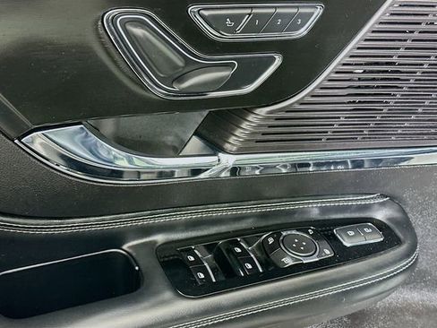 Used 2022 Lincoln Corsair AWD w/ Premium Package image 18