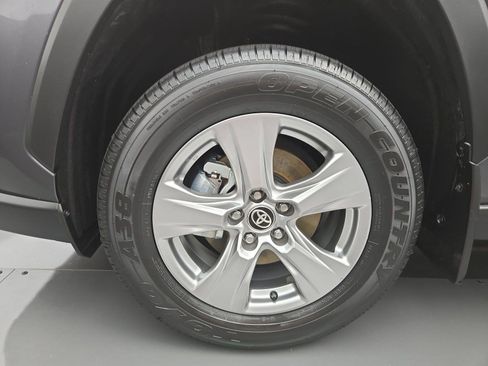 Certified 2025 Toyota RAV4 XLE w/ Convenience Package FWD image 23