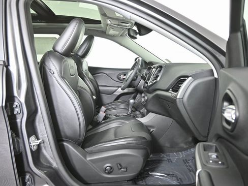 Used 2022 Jeep Cherokee Limited image 13