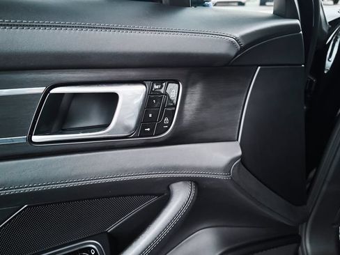 Used 2020 Porsche Panamera 4 AWD/4WD image 17