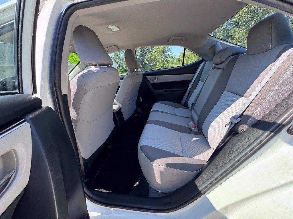 Used 2019 Toyota Corolla LE FWD image 12