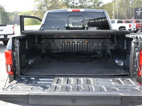 Used 2019 Ford F150 Lariat w/ Equipment Group 502A Luxury AWD/4WD image 8