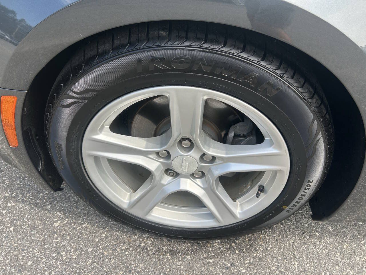 Used 2017 Chevrolet Camaro LT RWD image 12