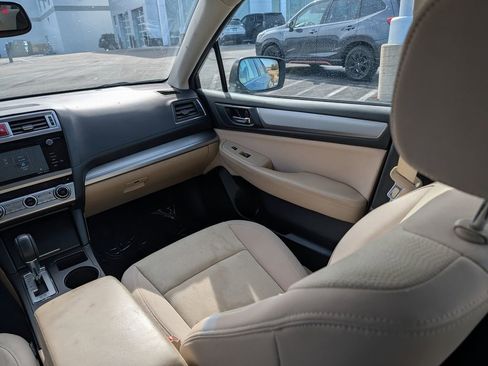 Used 2016 Subaru Legacy 2.5i Premium image 11