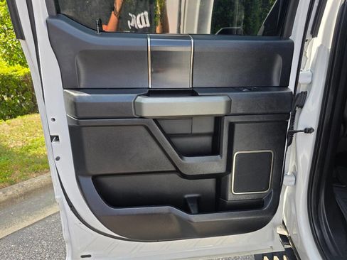 Used 2018 Ford F150 Raptor w/ Equipment Group 802A Luxury image 36