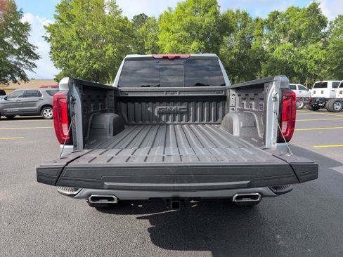New 2026 GMC Sierra 1500 AT4 w/ AT4 Premium Package AWD/4WD image 5