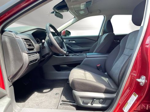 Used 2026 Nissan Rogue SV FWD image 15