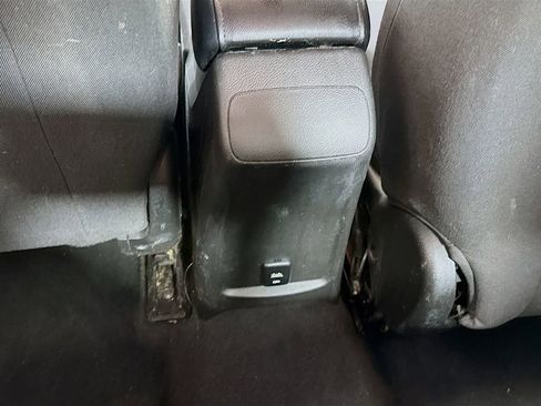 Used 2018 Chevrolet Cruze LT image 28