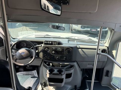 Used 2018 Ford E-450 and Econoline 450 Super Duty w/ Shuttle Bus Prep Package image 15