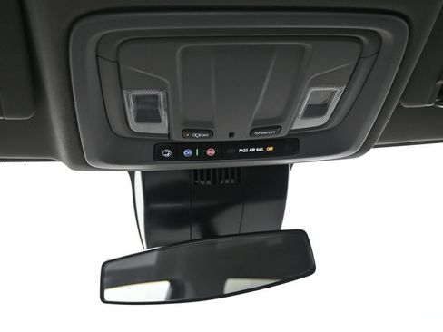 Used 2025 Chevrolet Silverado 1500 LT AWD/4WD image 38