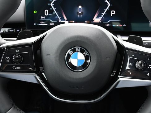 Used 2024 BMW 530i xDrive w/ Convenience Package image 11