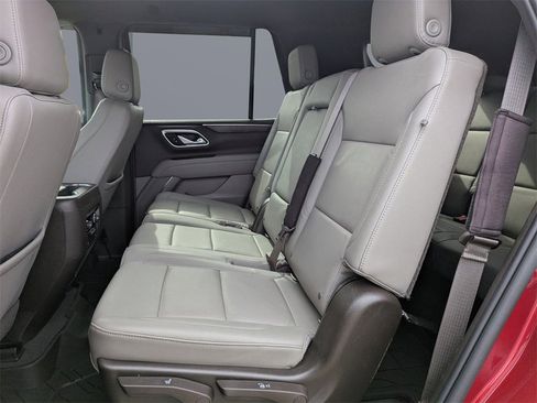 Used 2021 Chevrolet Tahoe LT w/ Luxury Package image 14