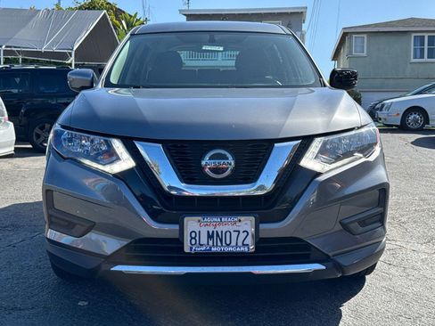 Used 2018 Nissan Rogue S FWD image 3