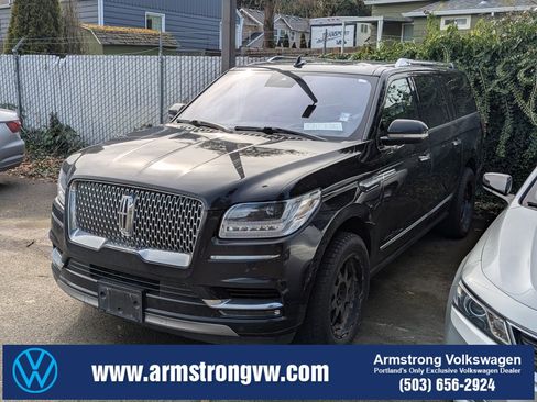 Used 2019 Lincoln Navigator L Reserve image 1