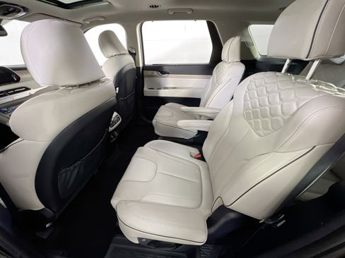 Used 2022 Hyundai Palisade Limited image 25