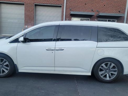 Used 2015 Honda Odyssey Touring Elite image 8
