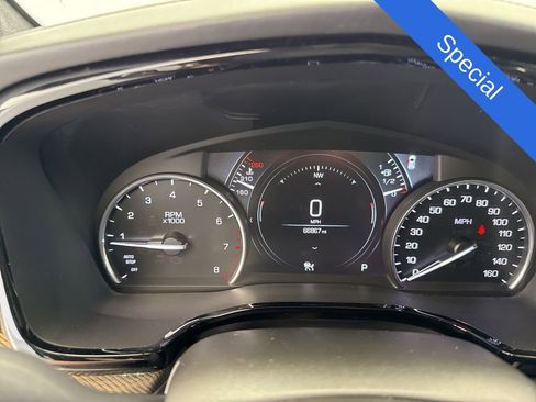 Used 2019 Cadillac XT5 Platinum AWD/4WD image 29