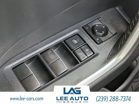 Used 2020 Toyota RAV4 Limited w/ Limited Grade Weather Package AWD/4WD image 20