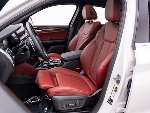 Certified 2025 BMW X4 xDrive30i AWD/4WD image 16
