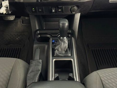 Used 2022 Toyota Tacoma SR5 image 24