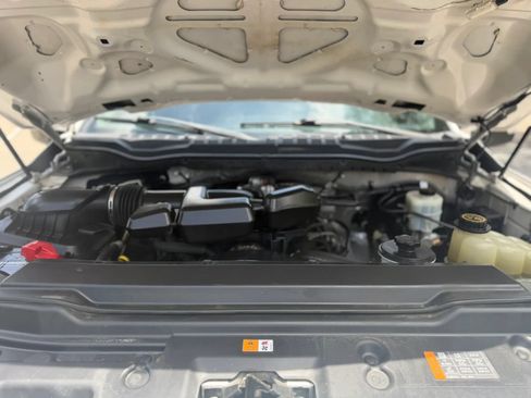 Used 2019 Ford F250 XL w/ Power Equipment Group AWD/4WD image 18