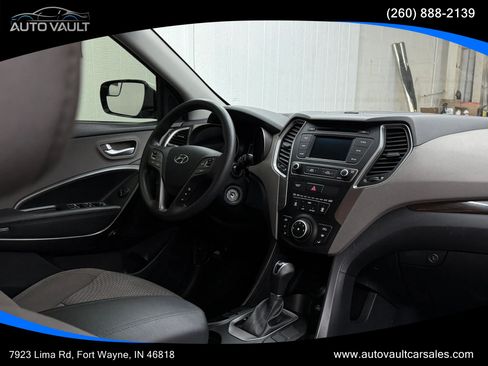 Used 2017 Hyundai Santa Fe Sport AWD/4WD image 10