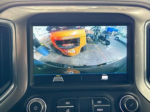 Used 2022 Chevrolet Silverado 2500 LT w/ Midnight Edition AWD/4WD image 14