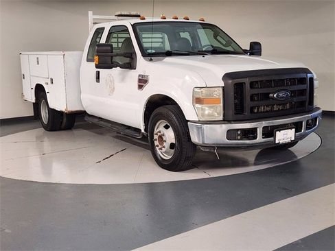 Used 2009 Ford F350 XL image 6