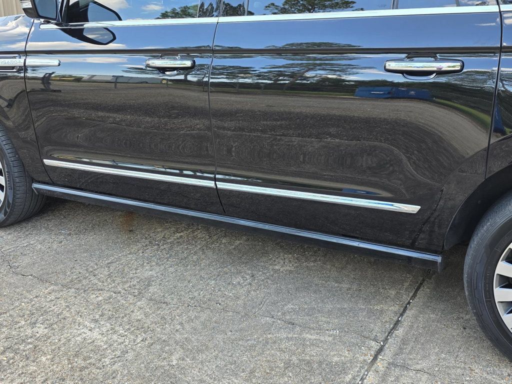 Used 2019 Lincoln Navigator L Reserve AWD/4WD image 39