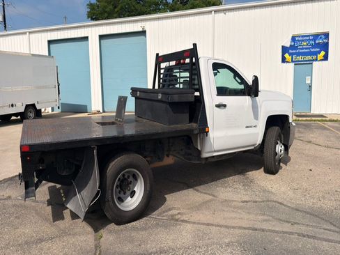 Used 2017 Chevrolet Silverado 3500 W/T RWD image 5