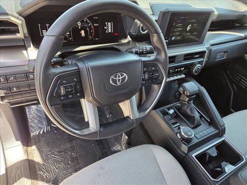 Certified 2025 Toyota 4Runner SR5 AWD/4WD image 9