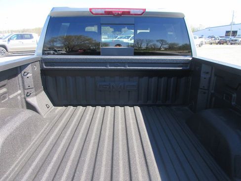 New 2026 GMC Sierra 1500 AT4 w/ AT4 Premium Package AWD/4WD image 7