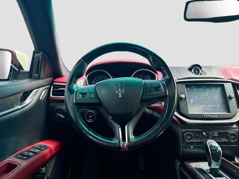 Used 2016 Maserati Ghibli S RWD image 23