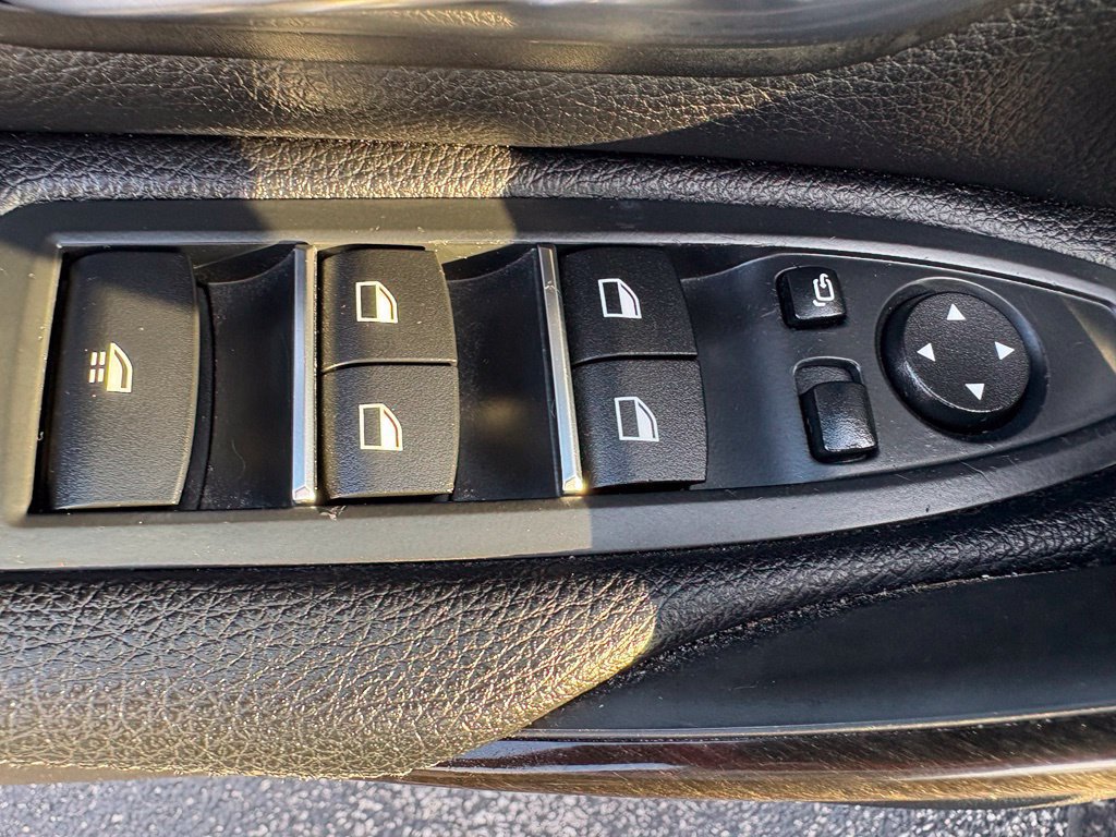 Used 2018 BMW 430i Convertible RWD image 29