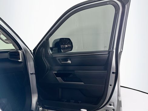 Used 2024 Toyota Tundra Limited image 31