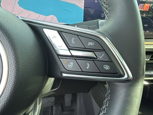 Certified 2025 Buick Envision Avenir image 19