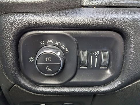 Used 2019 RAM 1500 Big Horn image 45