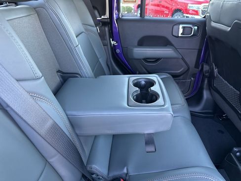 New 2026 Jeep Gladiator Mojave image 50