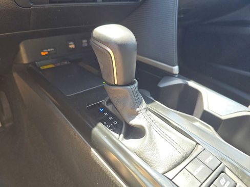 Certified 2025 Toyota Camry SE FWD image 34