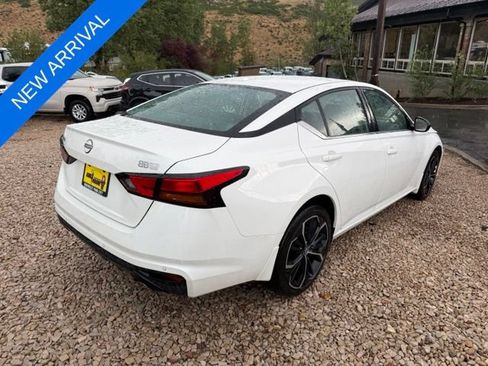 Used 2024 Nissan Altima 2.5 SR w/ SR Premium Package AWD/4WD image 8