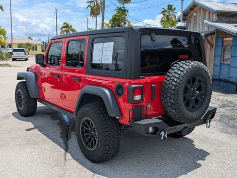 Used 2022 Jeep Wrangler Unlimited Sport AWD/4WD image 7