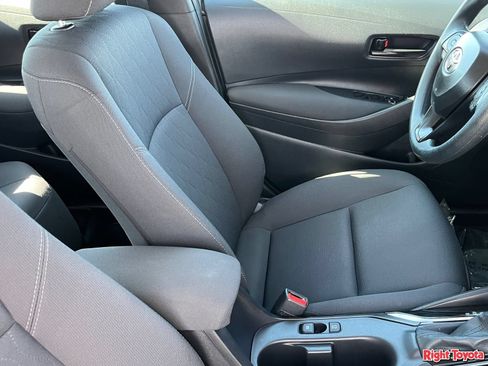 Certified 2025 Toyota Corolla LE FWD image 14